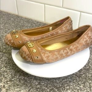 Michael Kors Stylish Tan Flats with Gold Accents